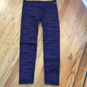 NUX leggings size L.